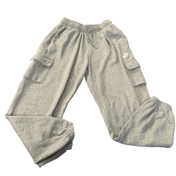 Nike Pants - Nike Club Fleece Mid-Rise Oversized Cargo Sweatpants Sz Small